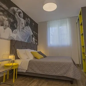 Hall Apart&rooms Guest house Split